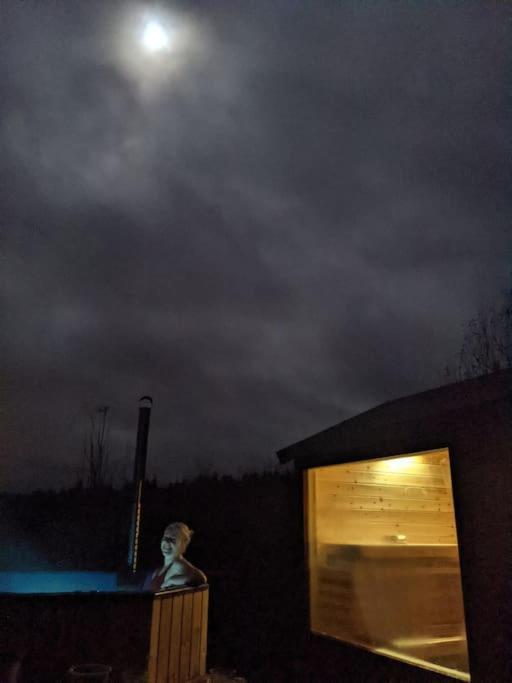 Secluded Private Cottage Hot-Tub, Sauna & Fire-Pit Carrick on Shannon المظهر الخارجي الصورة